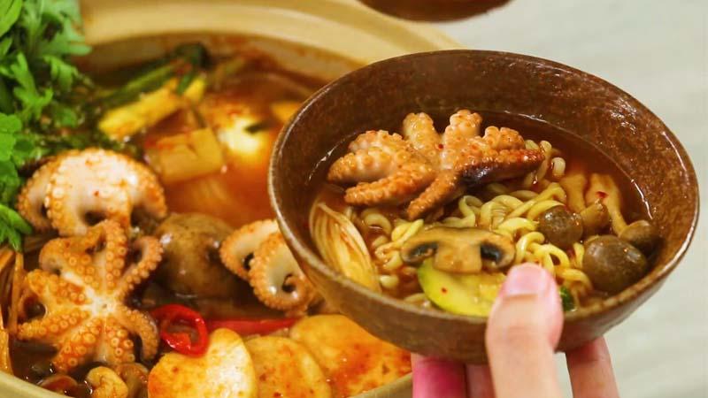 Bạch tuộc nhúng giấm