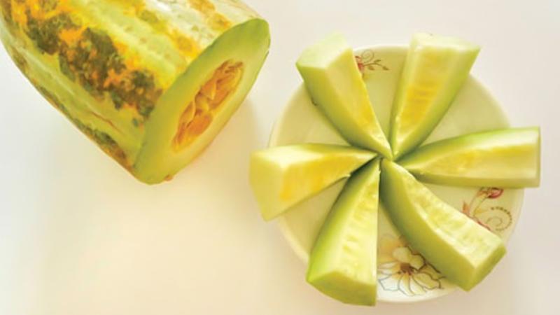 Cách bảo quản tốt nhất là hãy ăn hết một khi đã cắt dưa
