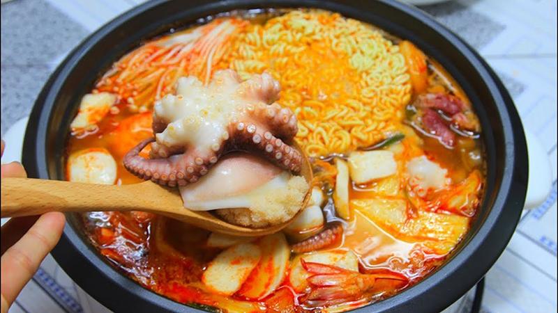 Lẩu hải sản cua đồng