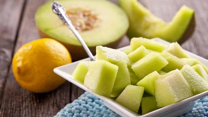 Người bị trướng bụng cần hạn chế ăn nhiều dưa gang