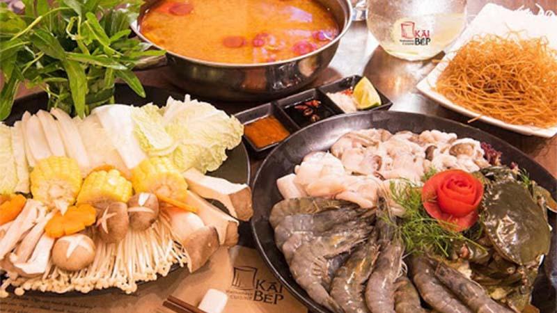 Nồi lẩu hải sản đầy đặn