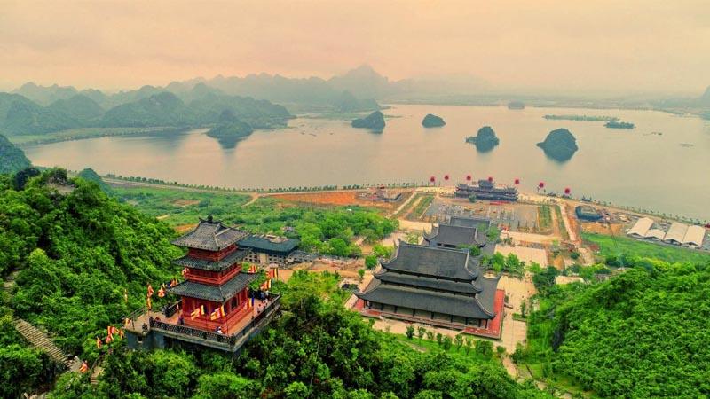 Tam Chúc mùa xuân đẹp nao lòng
